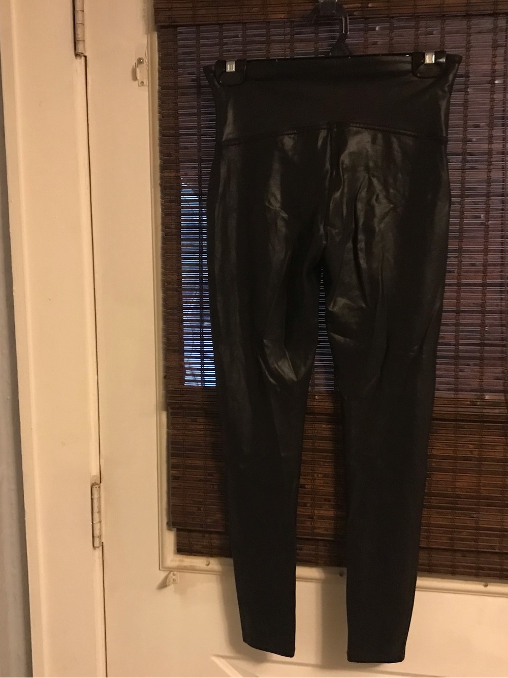 Spanx Faux Leather Leggins - Picture 4 of 5